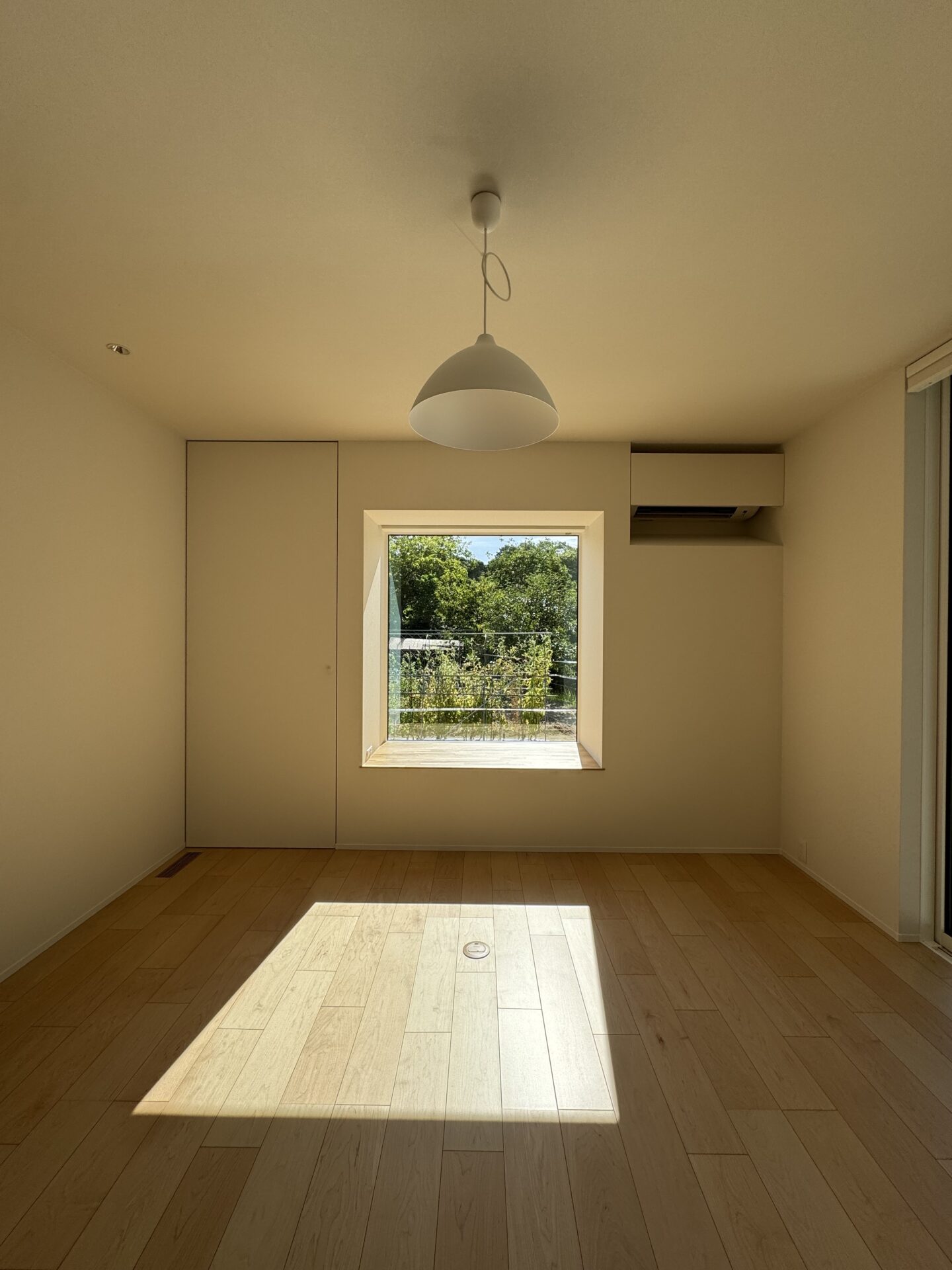 自然の中に建つ